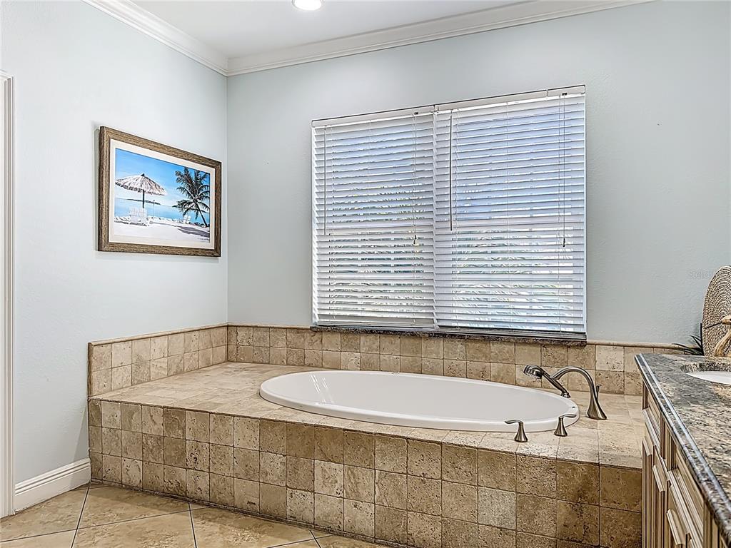 4805 2nd Avenue Holmes Beach, FL 34217 - Photo 53 of 96