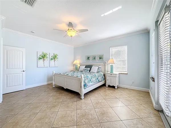$2,439,000 | 4805 2nd Avenue, Holmes Beach, FL 34217