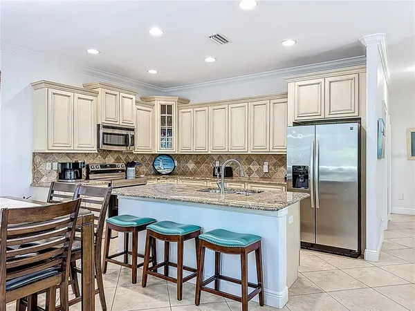 $2,439,000 | 4805 2nd Avenue, Holmes Beach, FL 34217