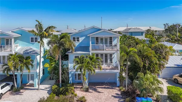 $2,439,000 | 4805 2nd Avenue, Holmes Beach, FL 34217