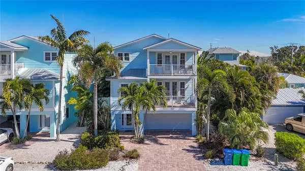 $2,439,000 | 4805 2nd Avenue, Holmes Beach, FL 34217
