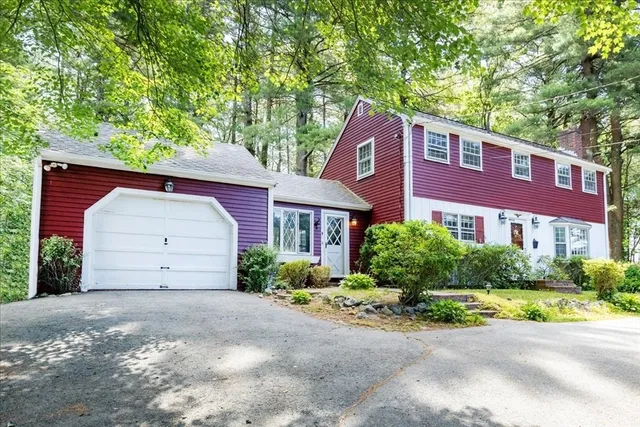 a house view with a outdoor space