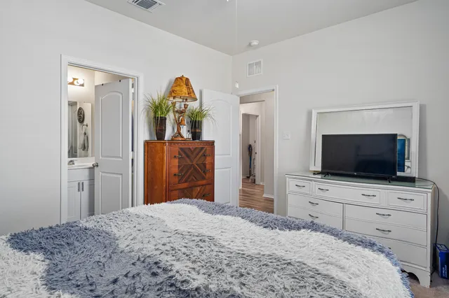 $315,000 | 160 Gunther Way, Taylor, TX 76574