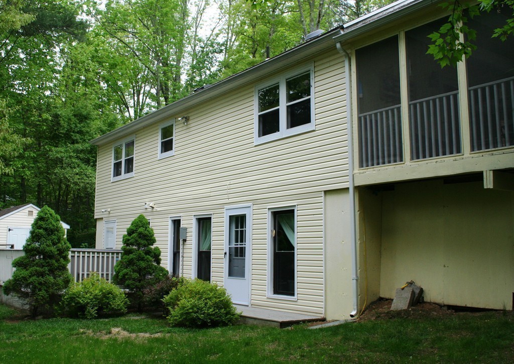 101 New Boston Road Sturbridge, MA 01566 - Photo 23 of 29