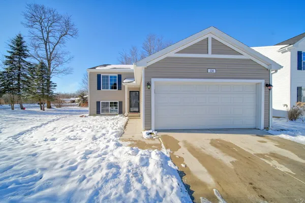 $270,000 | 130 Lighthouse Lane, Brooklyn, MI 49230