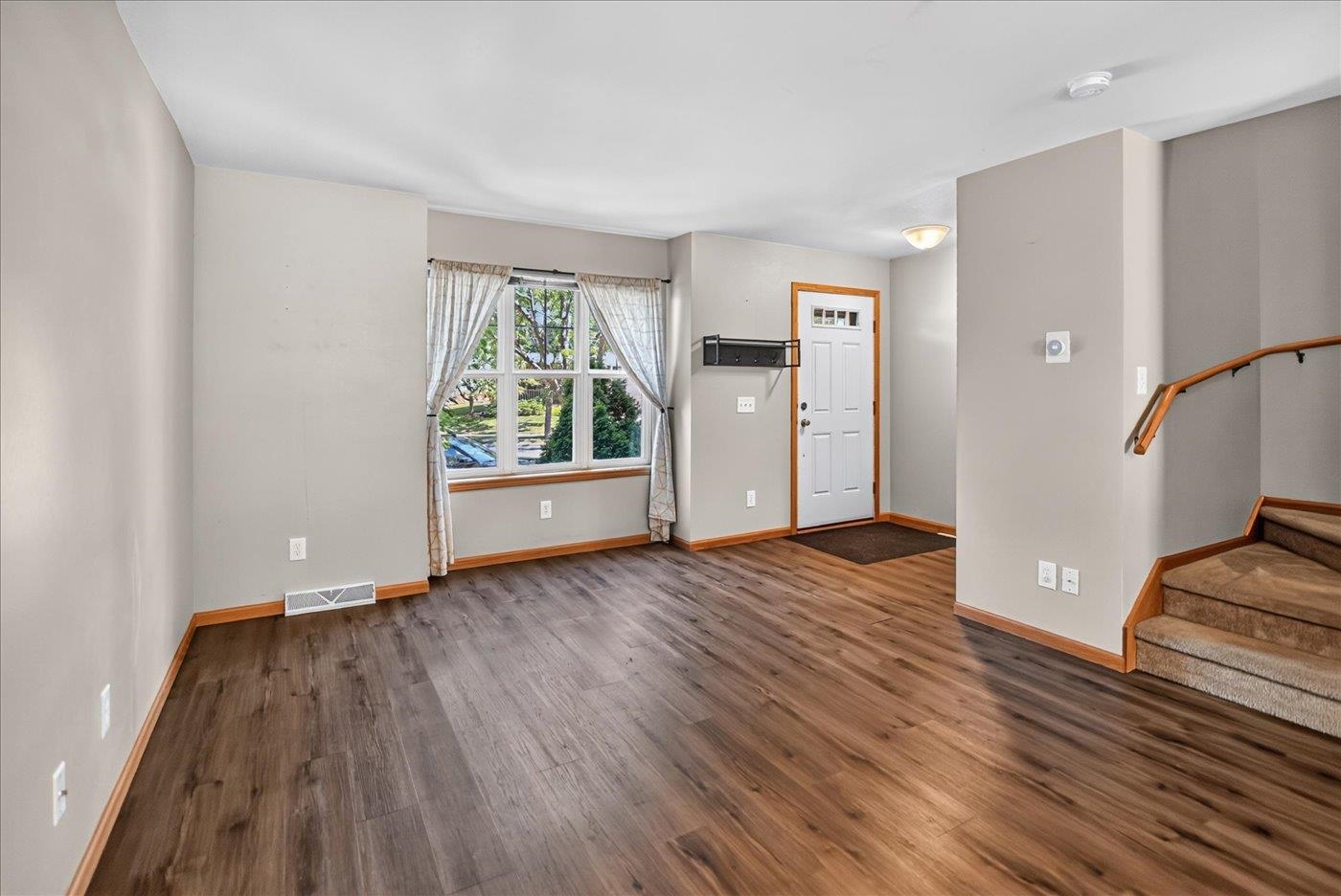 540 Apollo Way Madison, WI 53718 - Photo 10 of 49