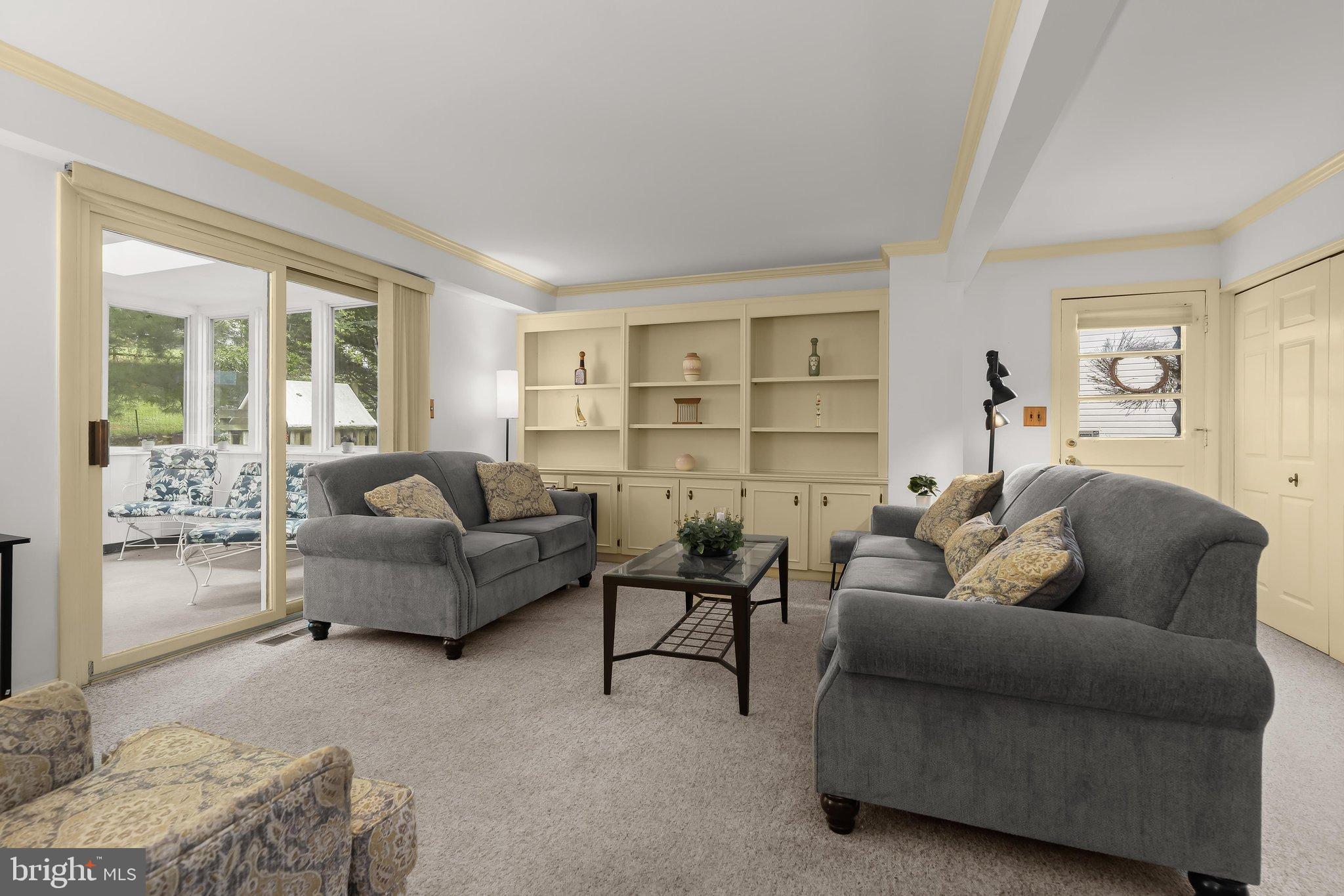 914 Farmstead Road Cockeysville, MD 21030 - Photo 16 of 61 Family Room