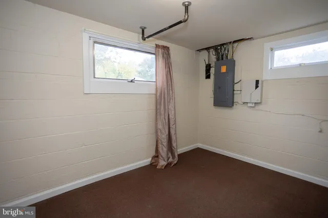 $3,842 | 5914 Ridge View Drive, Alexandria, VA 22310