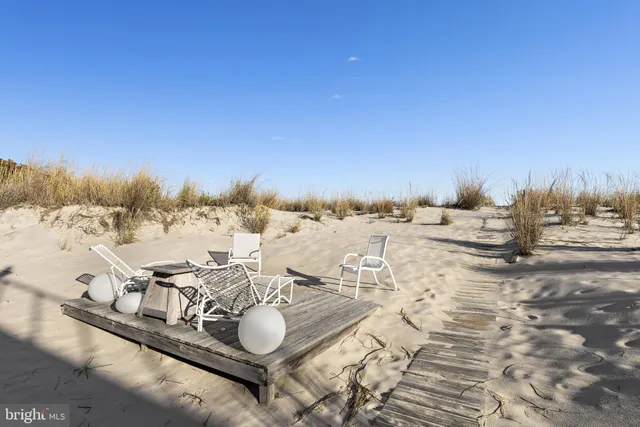 $4,499,000 | 6 North 4th Street, Surf City, NJ 08008