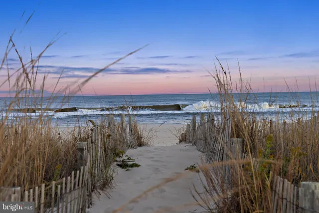 $4,499,000 | 6 North 4th Street, Surf City, NJ 08008