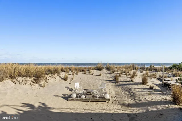 $4,499,000 | 6 North 4th Street, Surf City, NJ 08008
