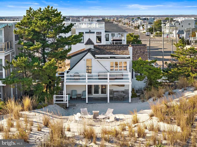 $4,499,000 | 6 North 4th Street, Surf City, NJ 08008
