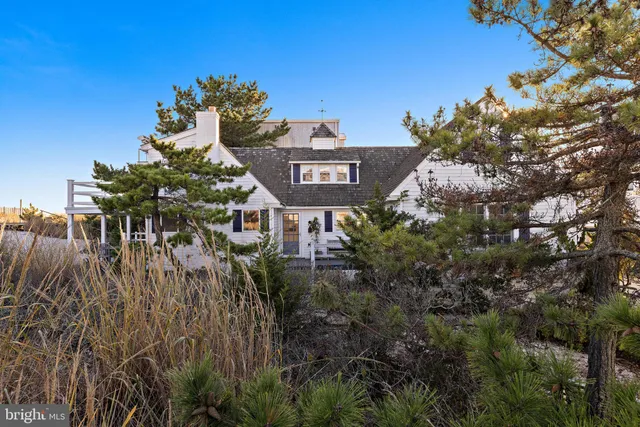 $4,499,000 | 6 North 4th Street, Surf City, NJ 08008