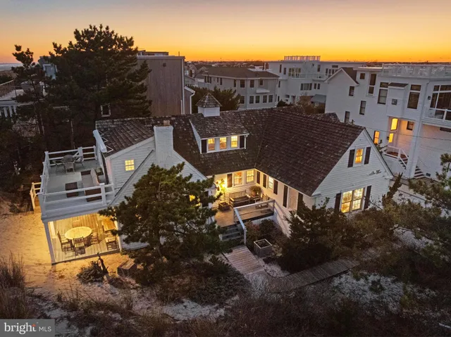 $4,499,000 | 6 North 4th Street, Surf City, NJ 08008