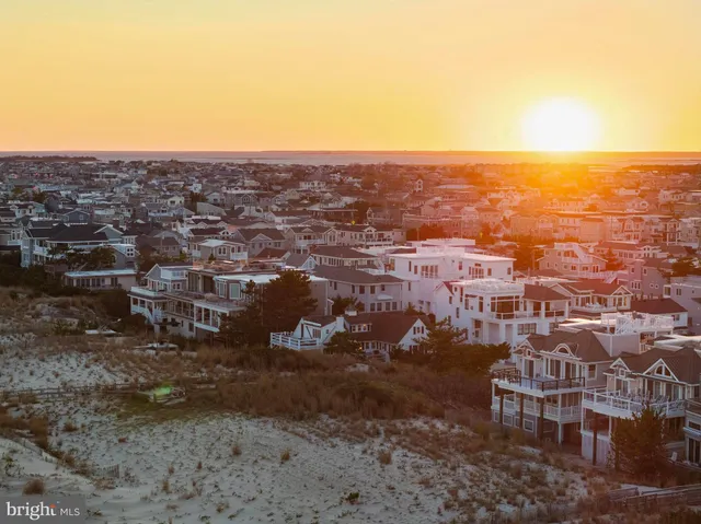 $4,499,000 | 6 North 4th Street, Surf City, NJ 08008