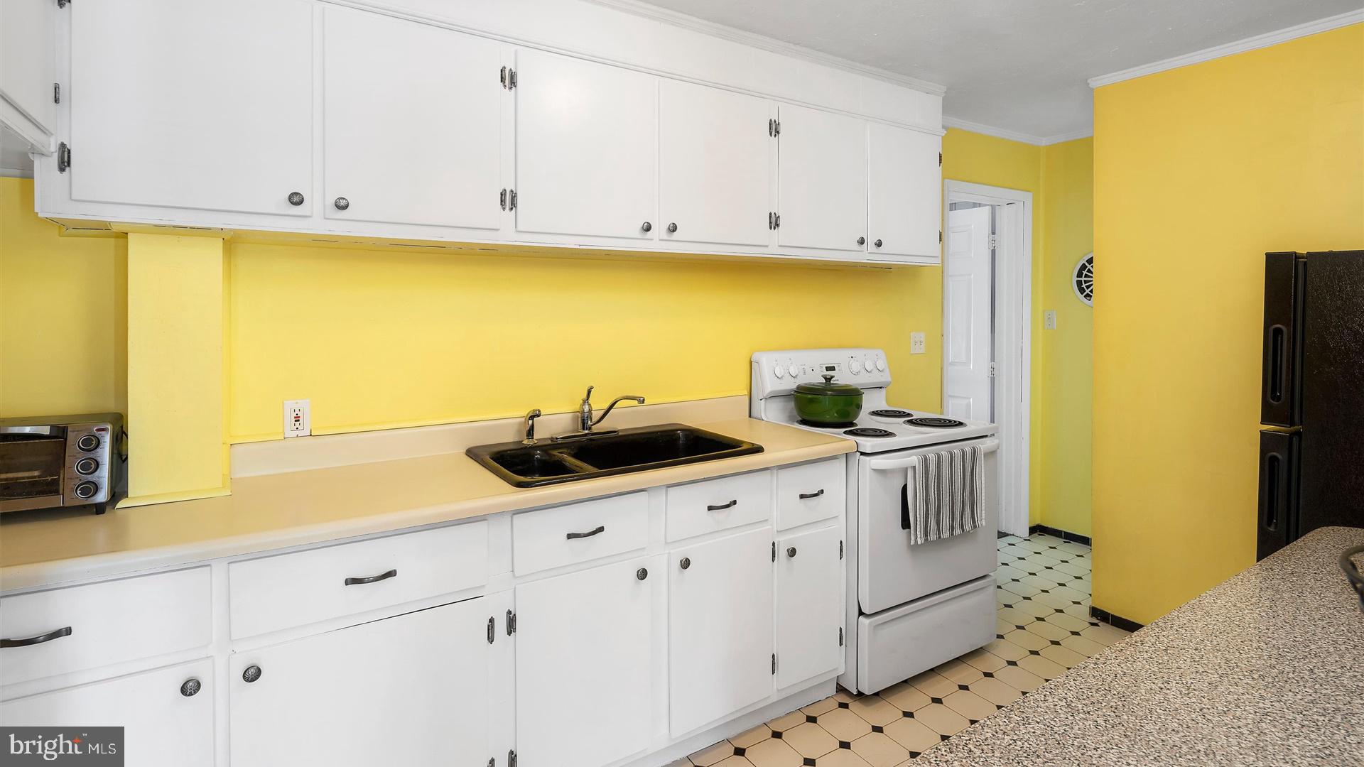 182 Flock Road Hamilton, NJ 08619 - Photo 14 of 34