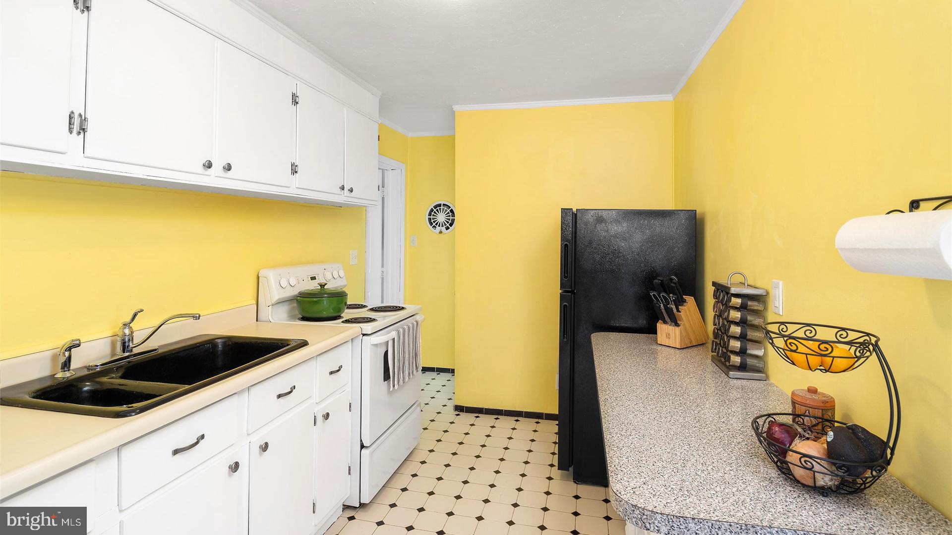 182 Flock Road Hamilton, NJ 08619 - Photo 15 of 34