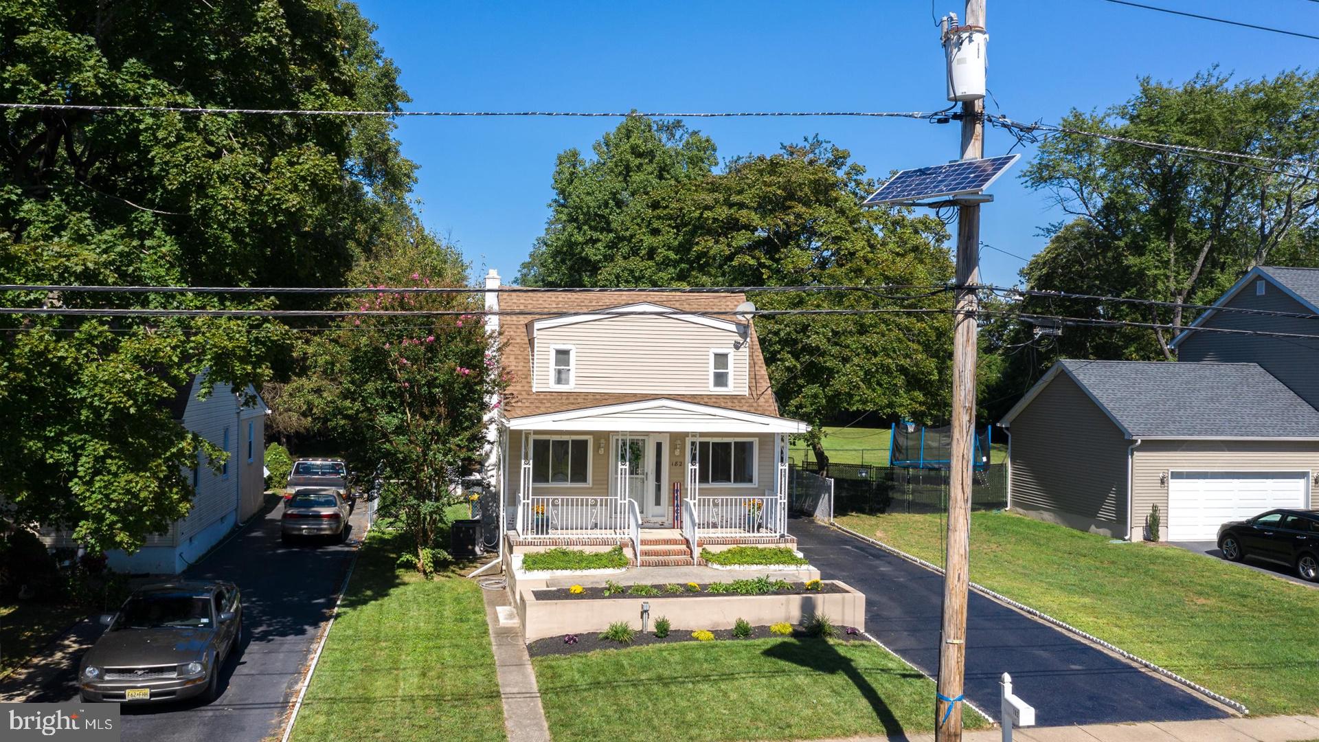 182 Flock Road Hamilton, NJ 08619 - Photo 3 of 34