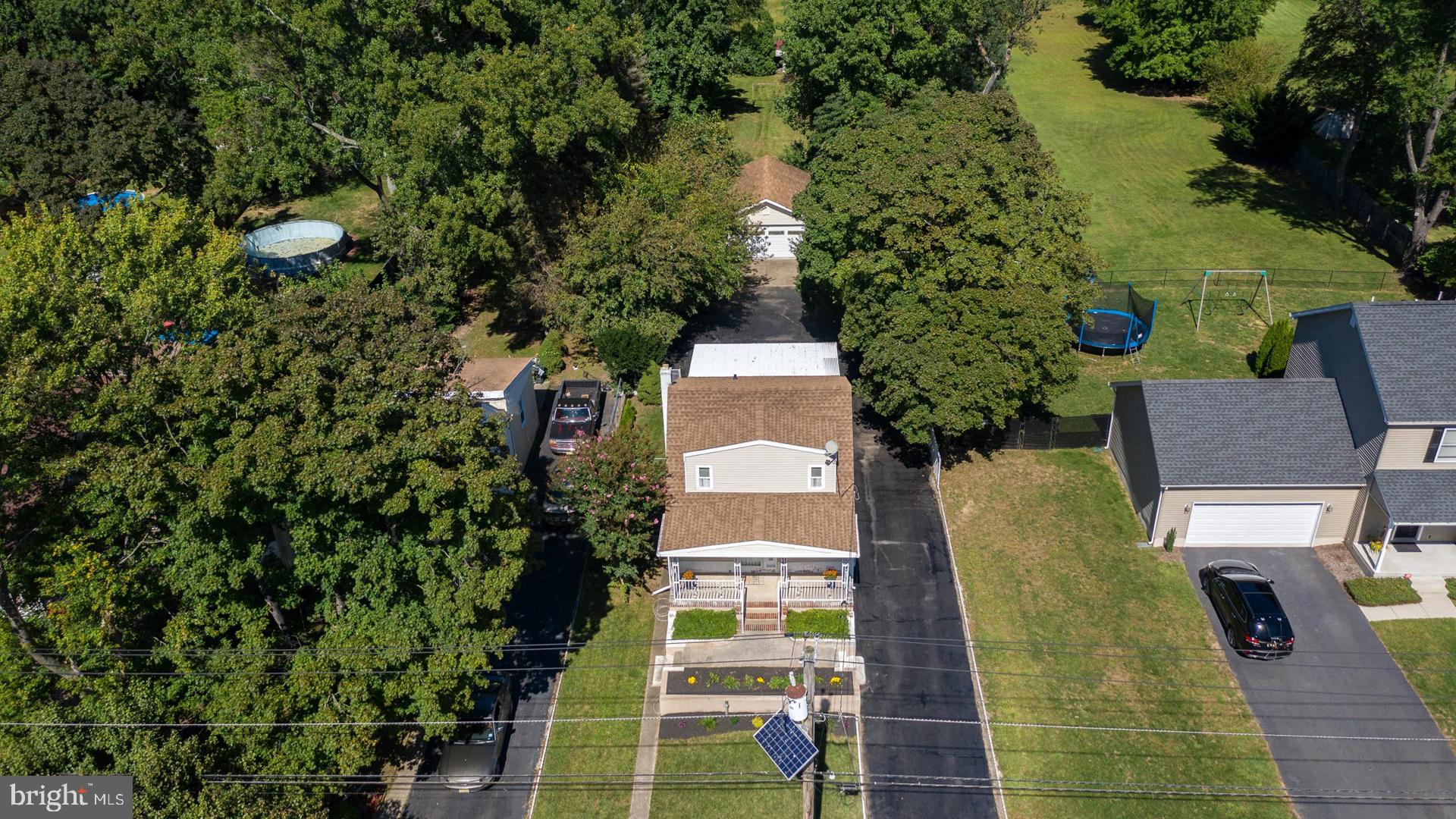 182 Flock Road Hamilton, NJ 08619 - Photo 4 of 34