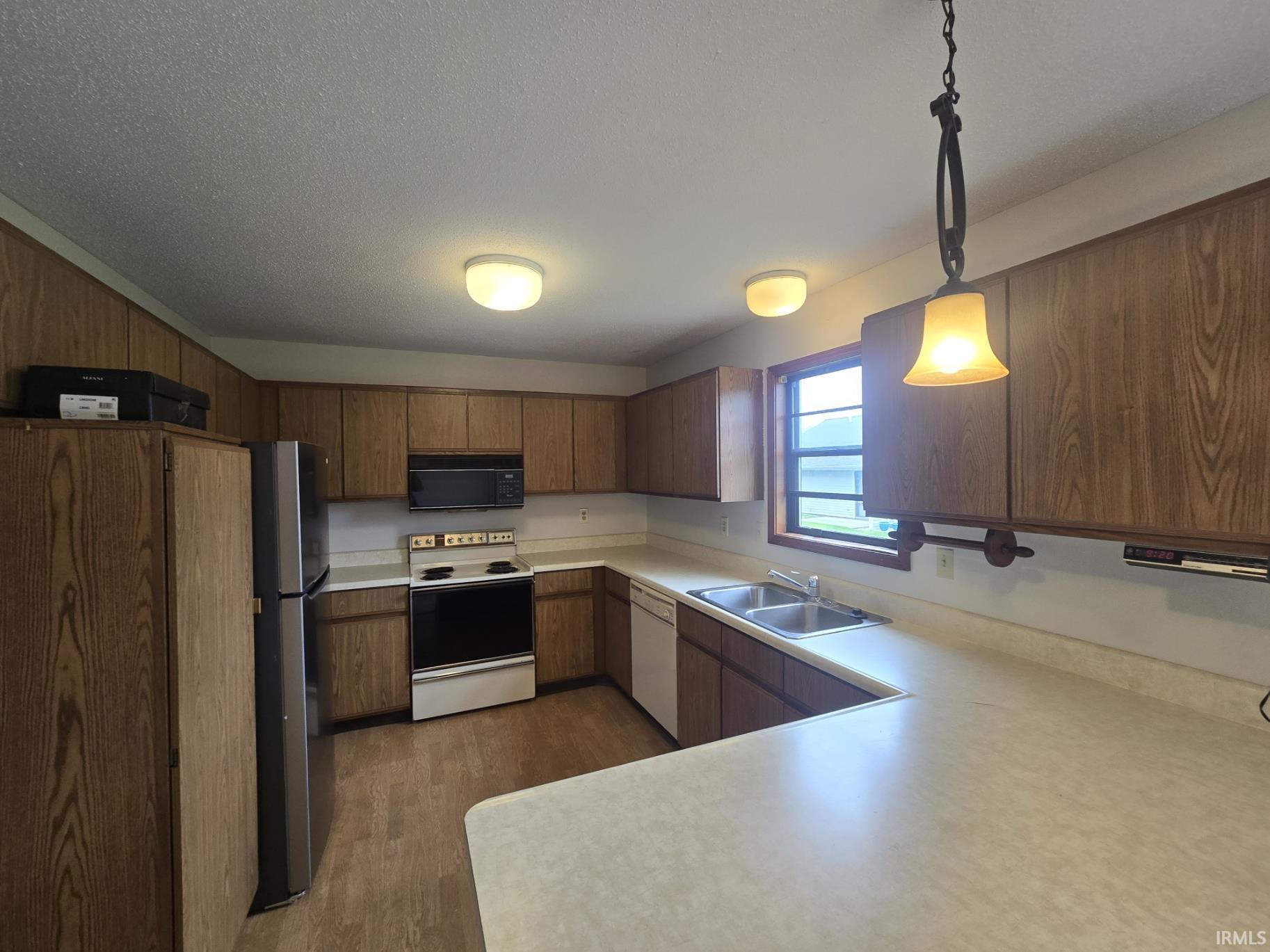 727 Riley Road Kendallville, IN 46755 - Photo 11 of 16