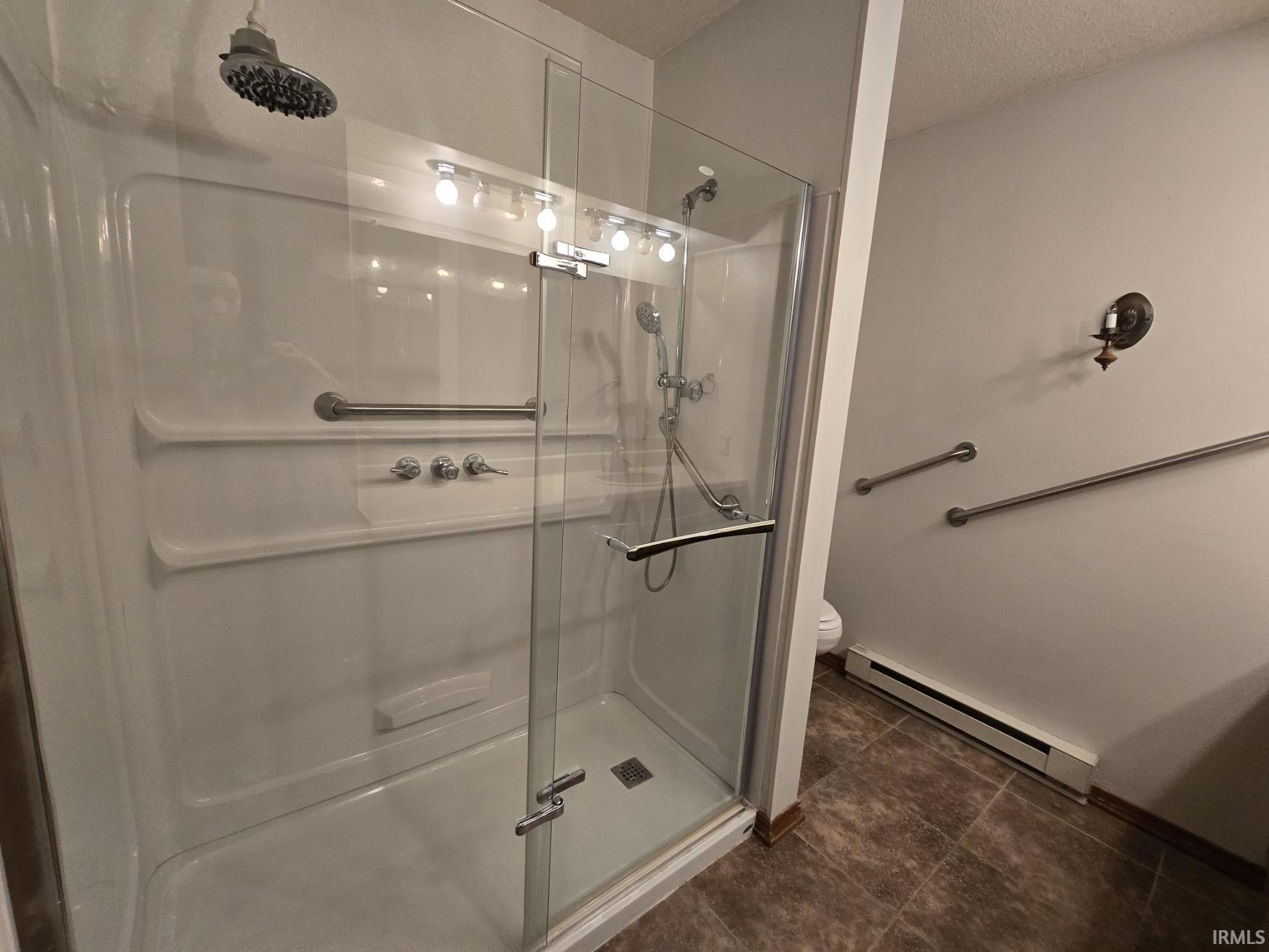 727 Riley Road Kendallville, IN 46755 - Photo 4 of 16