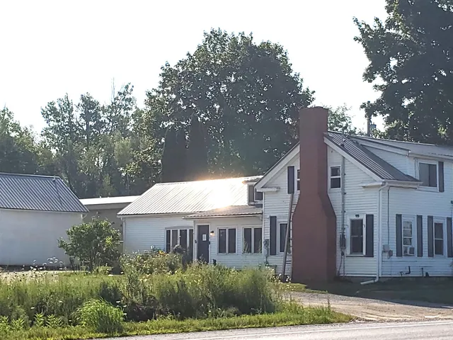 $475,000 | 6730 Highway 7, Ferrisburgh, VT 05473