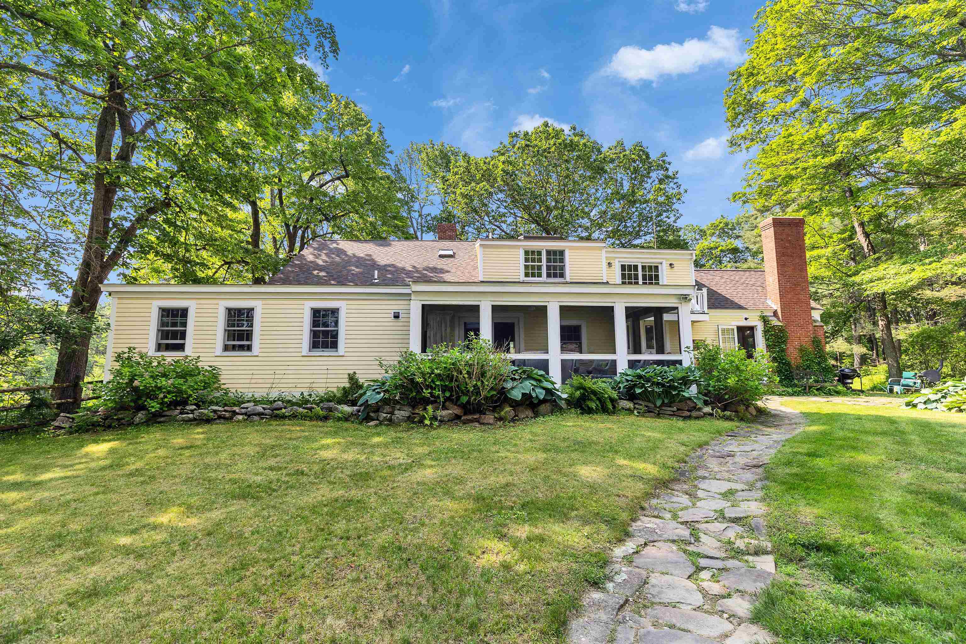 133 Hay Hill Road Francestown, NH 03043 - Photo 3 of 60