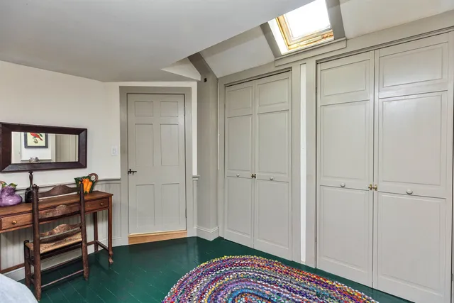 $1,100,000 | 133 Hay Hill Road, Francestown, NH 03043