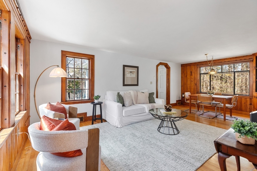 47 Wood Street Lexington, MA 02421 - Photo 3 of 20