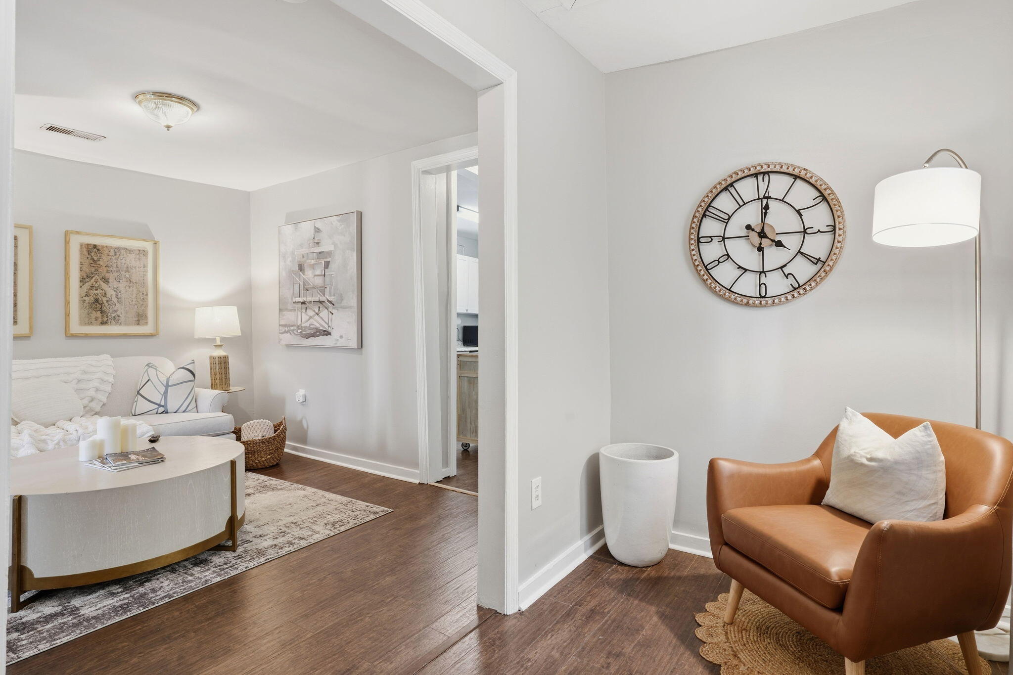 105 Cooper Street Charleston, SC 29403 - Photo 7 of 24 10-web-or-mls-006_DSC04369_1