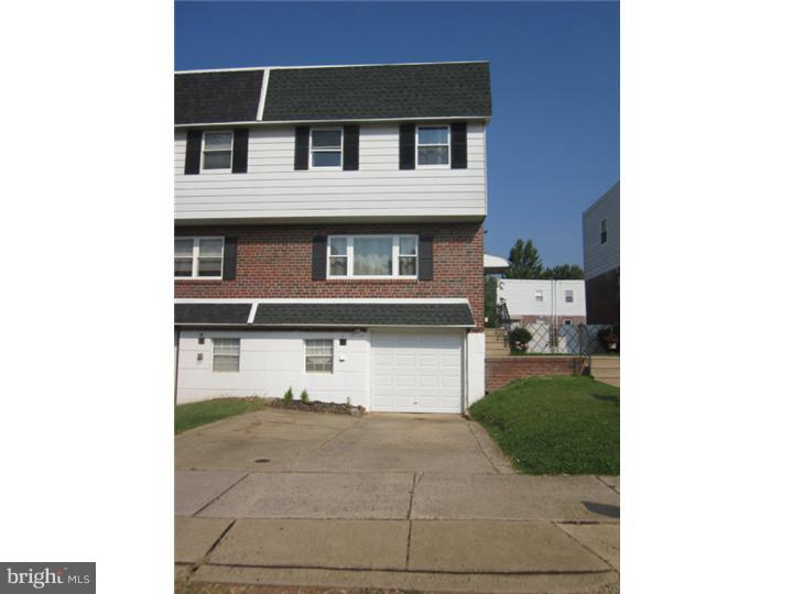 9936 Wingtip Road Philadelphia, PA 19115 - Photo 2 of 18 Gallery Image 2