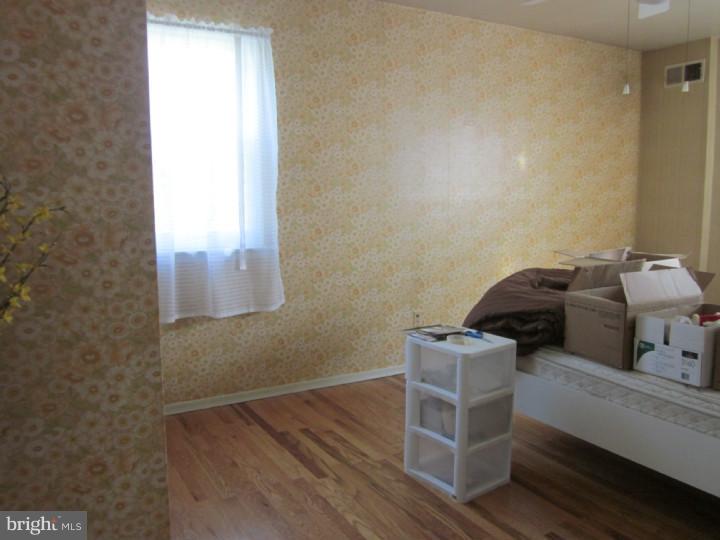 9936 Wingtip Road Philadelphia, PA 19115 - Photo 11 of 18 Gallery Image 11