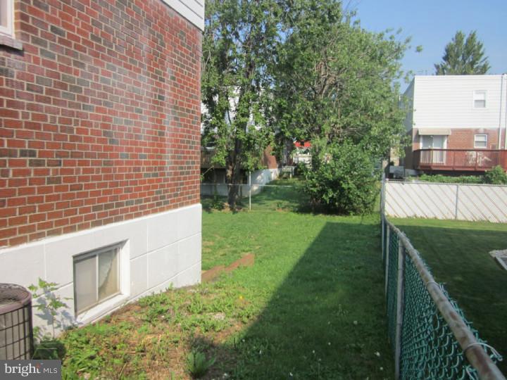9936 Wingtip Road Philadelphia, PA 19115 - Photo 18 of 18 Gallery Image 18