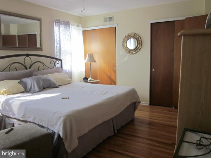 9936 Wingtip Road Philadelphia, PA 19115 - Photo 10 of 18 Gallery Image 10