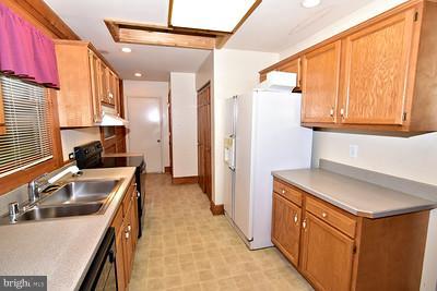 5887 Bicknell Road Indian Head, MD 20640 - Photo 11 of 28 Kitchen