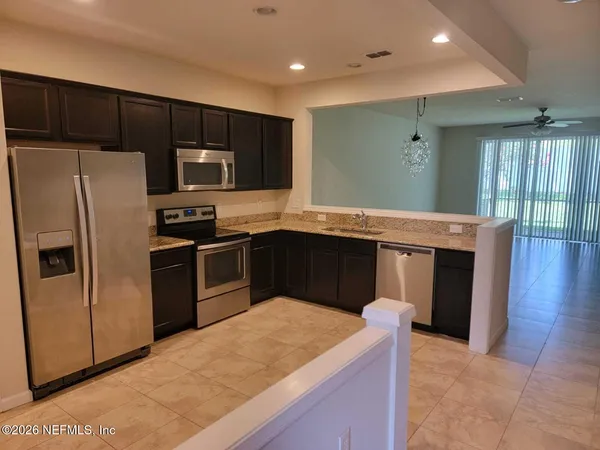 $2,100 | 6791 Roundleaf Drive, Jacksonville, FL 32258