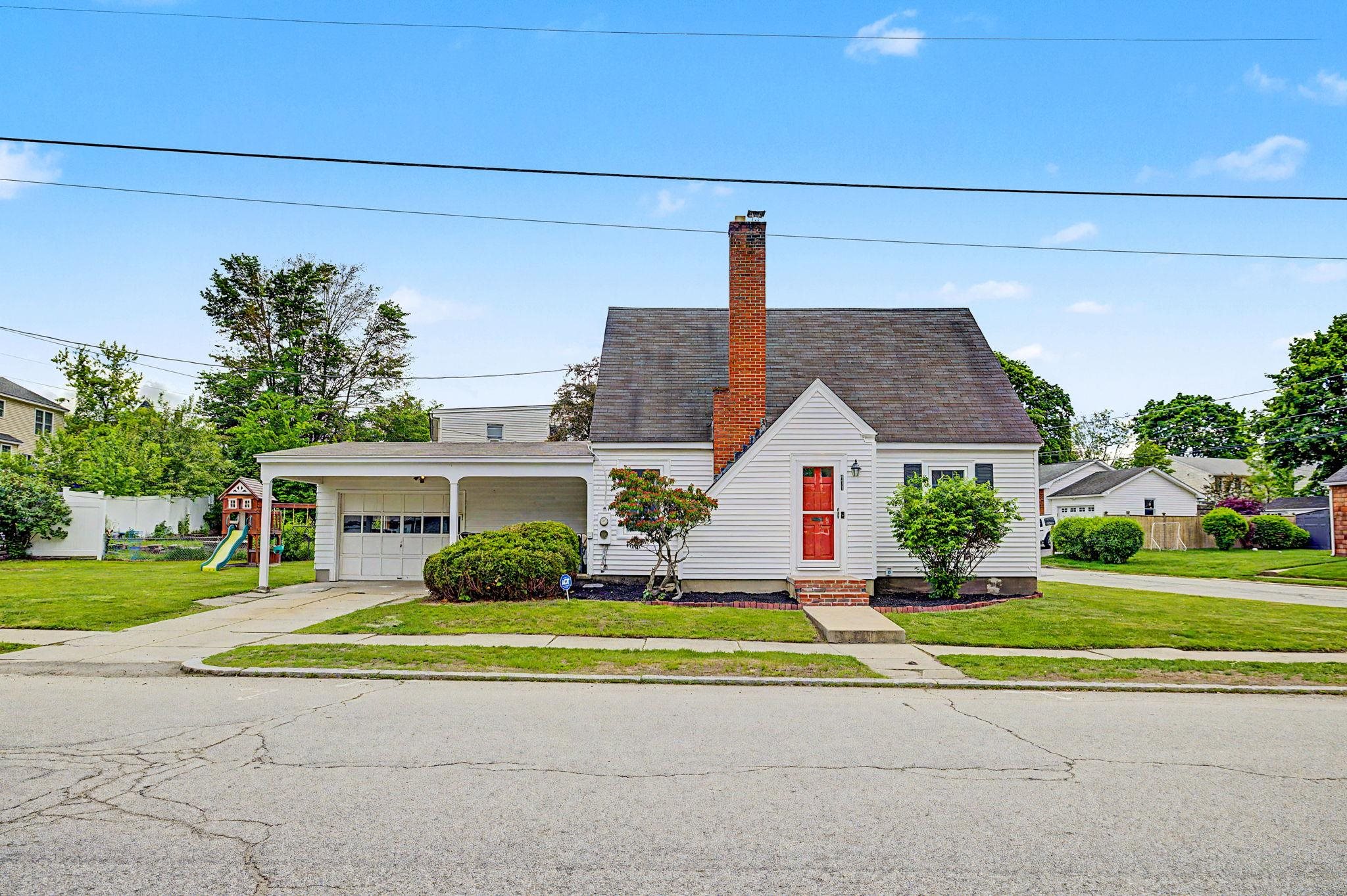 171 Kenney Street Manchester, NH 03103 - Photo 2 of 60
