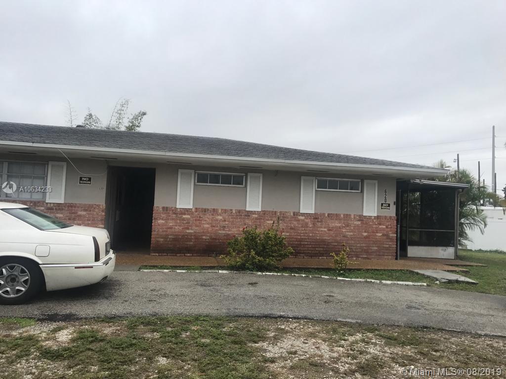 620 Glenn Parkway Hollywood, FL 33021 - Photo 2 of 18