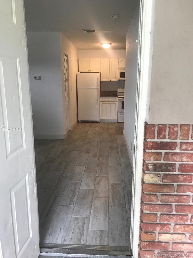 620 Glenn Parkway Hollywood, FL 33021 - Photo 14 of 18