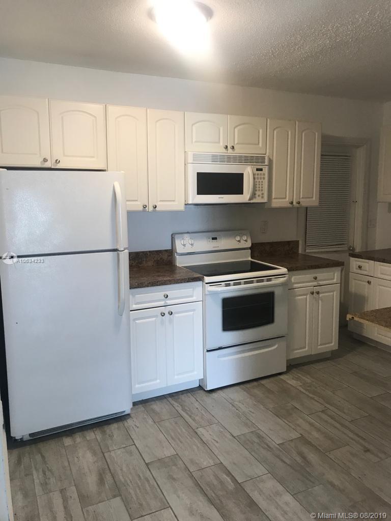 620 Glenn Parkway Hollywood, FL 33021 - Photo 8 of 18