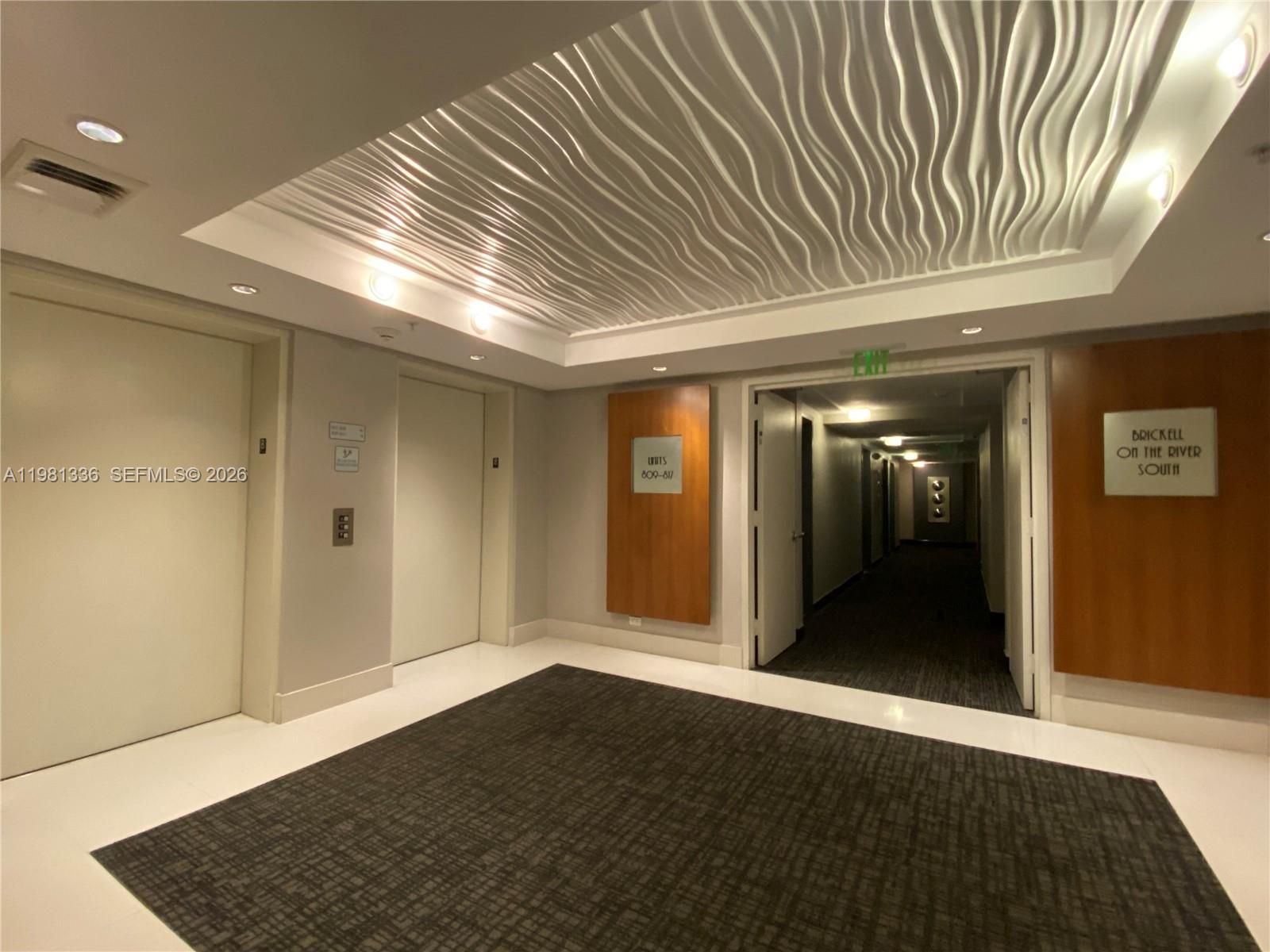 41 Southeast 5th Street, Unit 804 Miami, FL 33131 - Photo 15 of 30