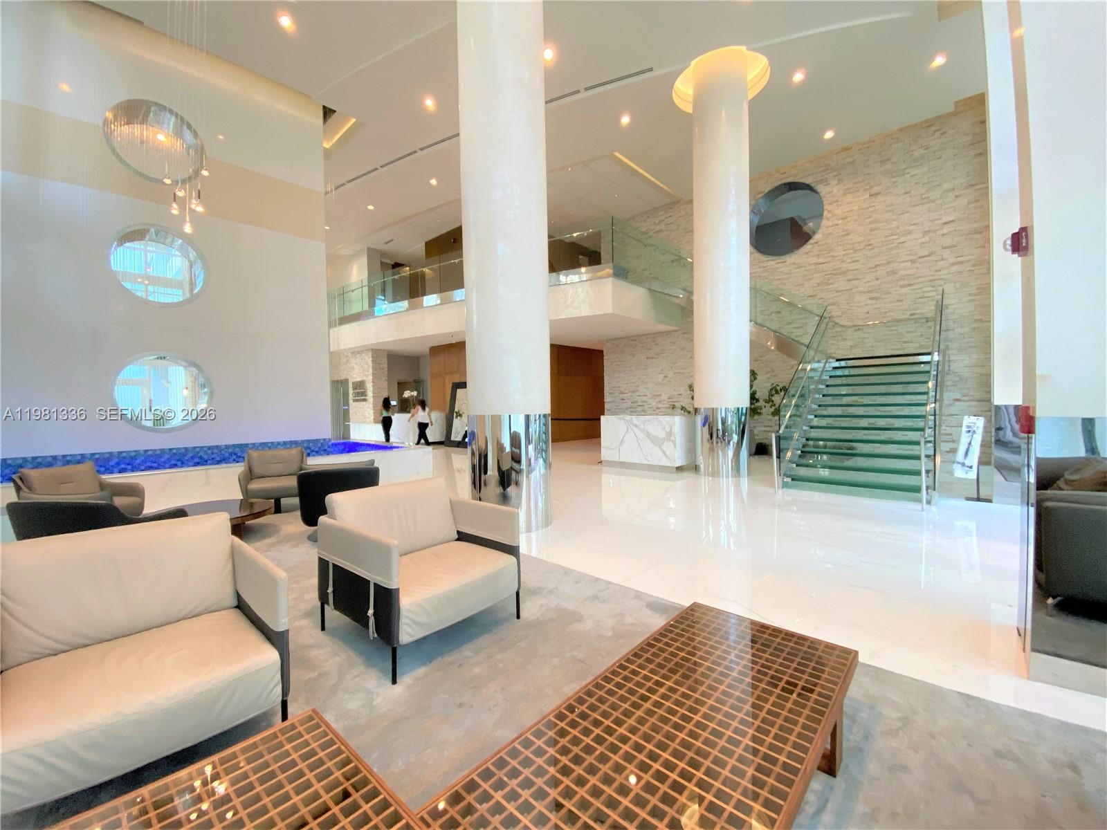 41 Southeast 5th Street, Unit 804 Miami, FL 33131 - Photo 18 of 30