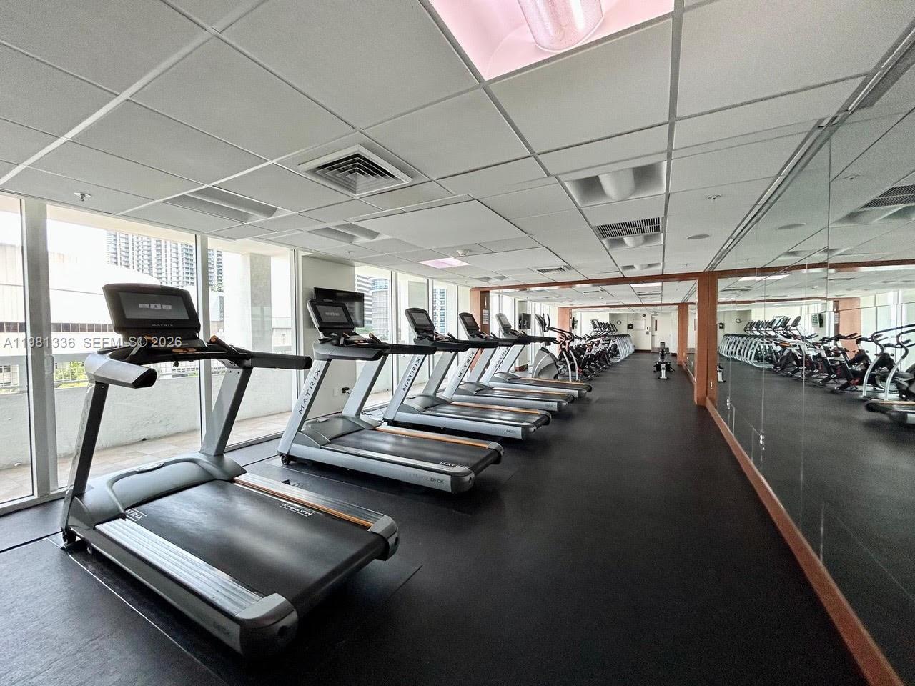 41 Southeast 5th Street, Unit 804 Miami, FL 33131 - Photo 24 of 30