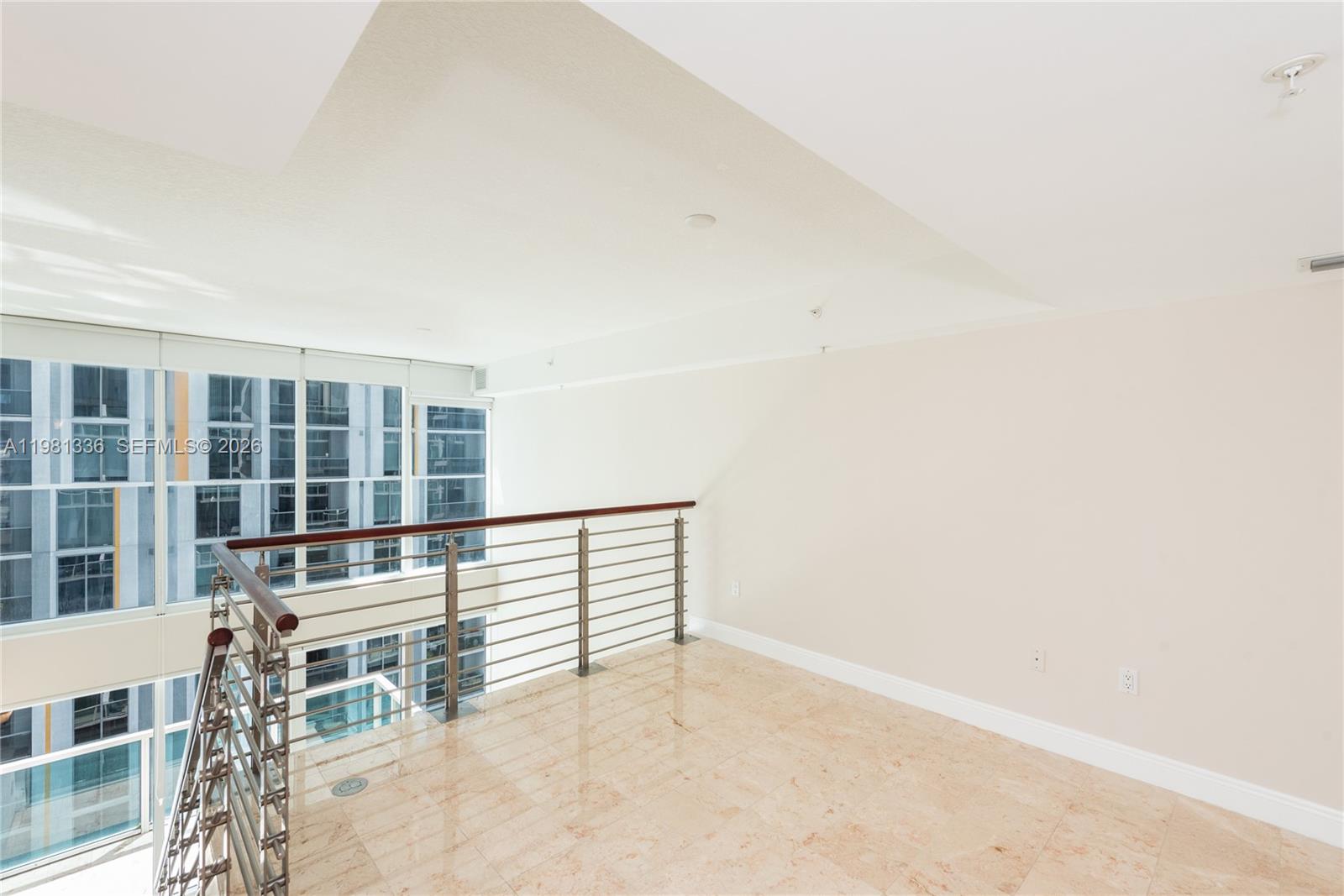 41 Southeast 5th Street, Unit 804 Miami, FL 33131 - Photo 6 of 30