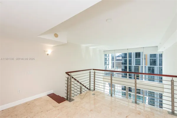 $3,100 | 41 Southeast 5th Street, Unit 804, Miami, FL 33131