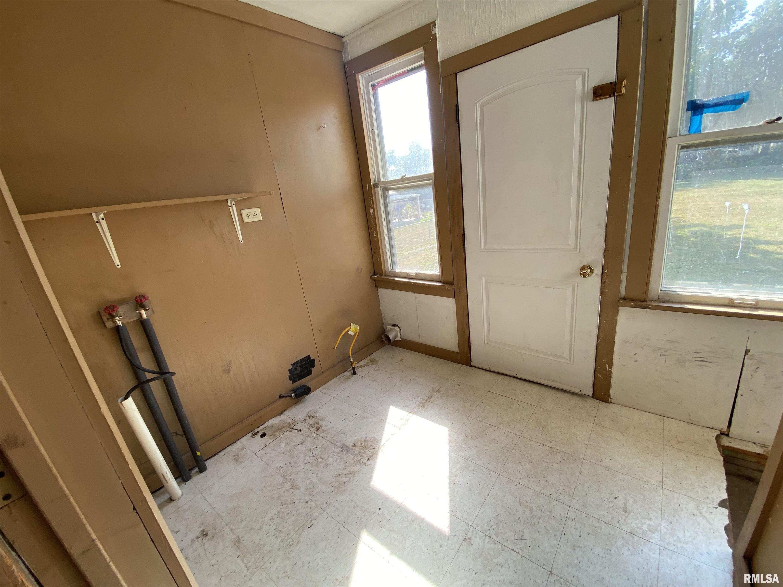 324 West Spruce Street Canton, IL 61520 - Photo 13 of 15