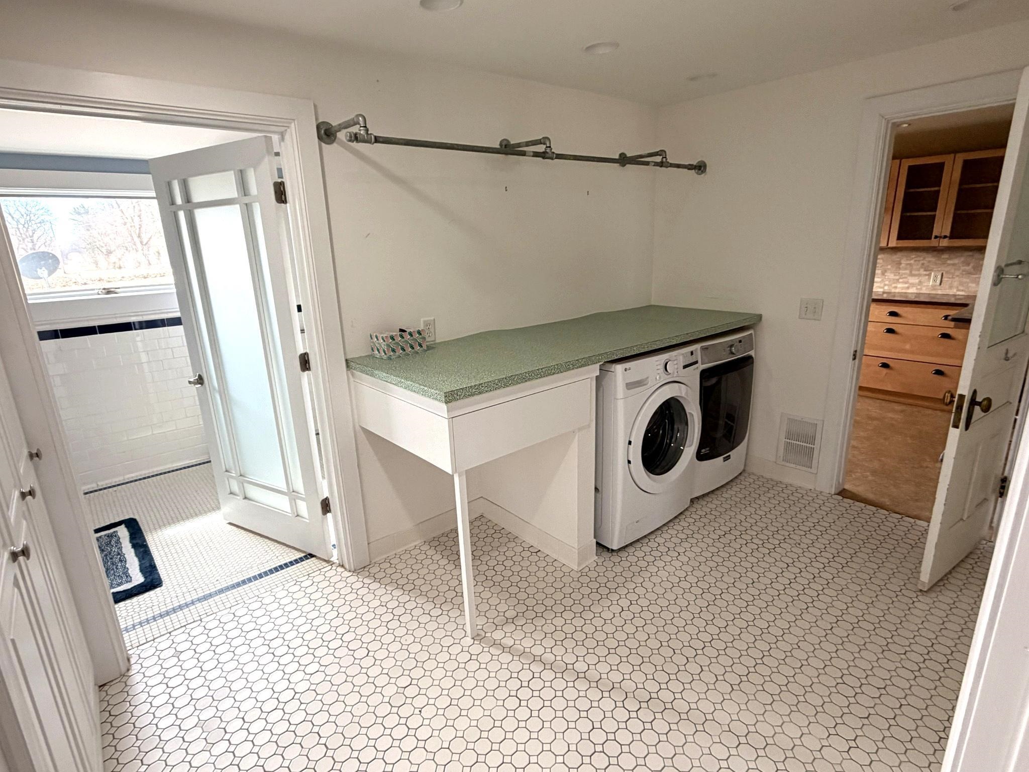 538 Windmill Road Brooklyn, WI 53521 - Photo 15 of 48