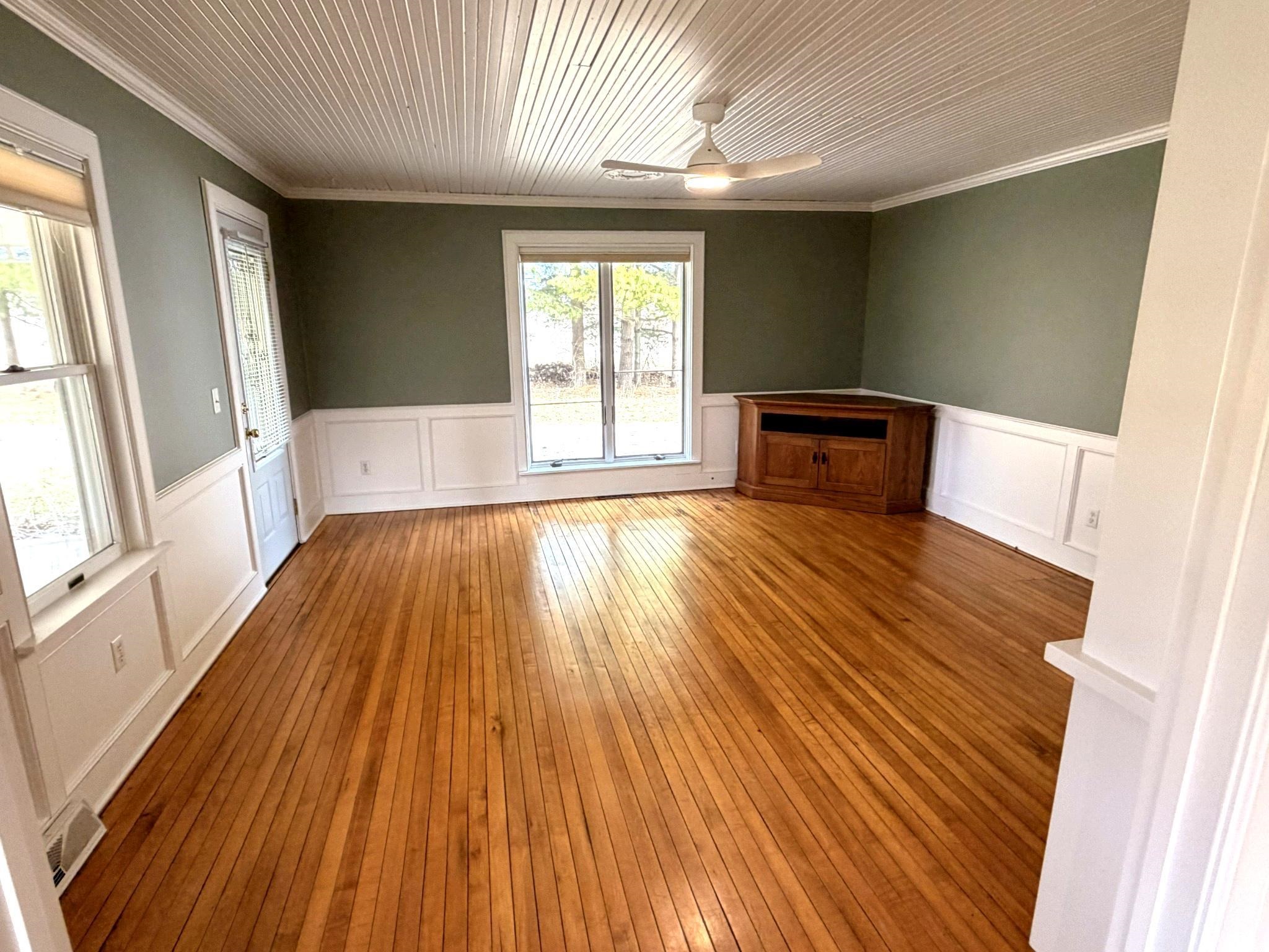 538 Windmill Road Brooklyn, WI 53521 - Photo 4 of 48