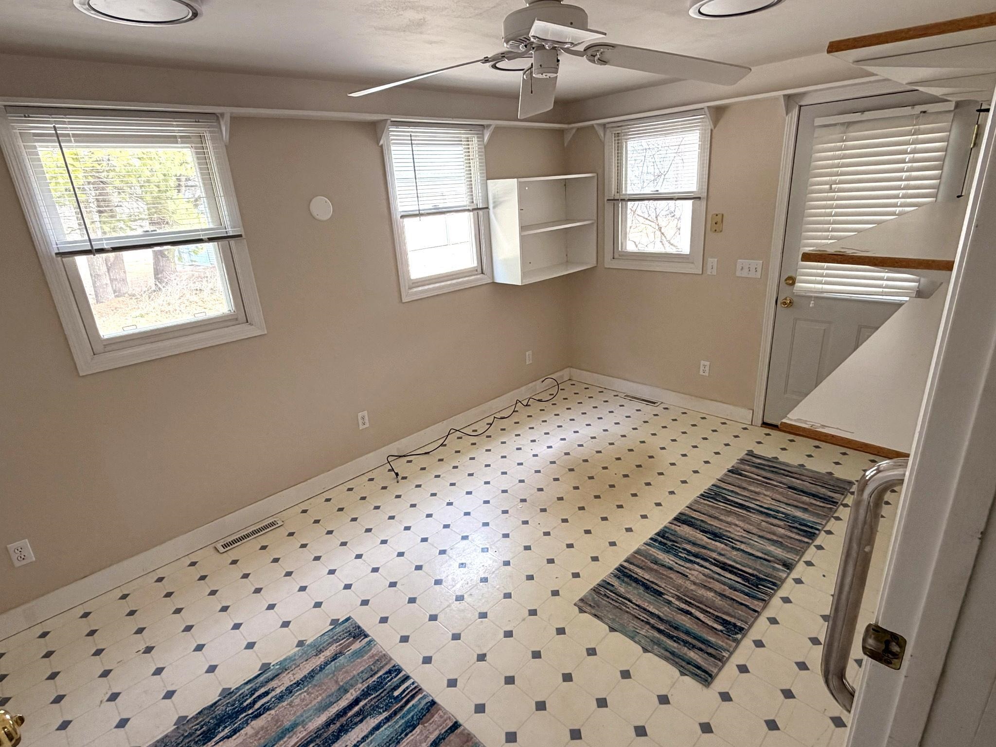 538 Windmill Road Brooklyn, WI 53521 - Photo 9 of 48