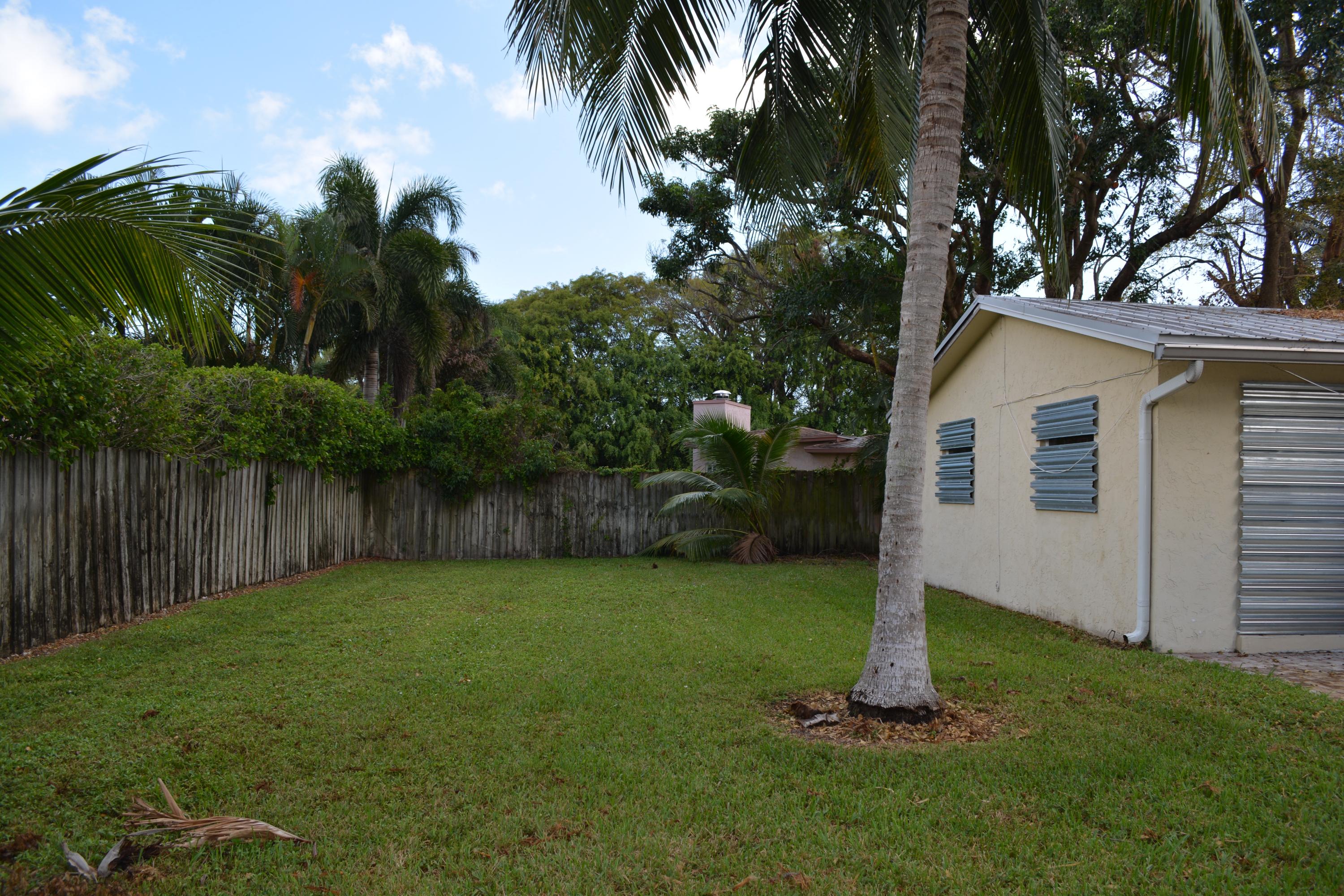1741 Southwest 10th Street Boca Raton, FL 33486 - Photo 16 of 16 DSC_0015